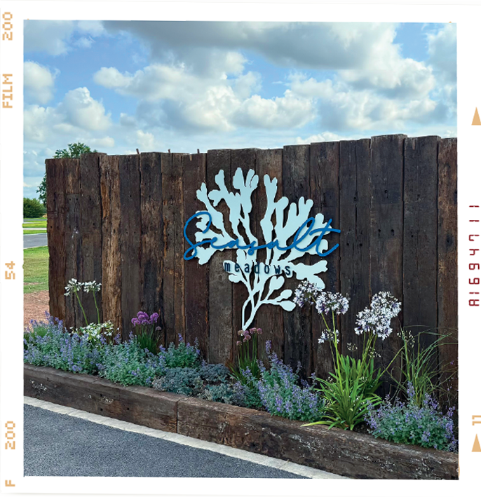 Beautiful entrance to the Seasalt Meadows Lodge park