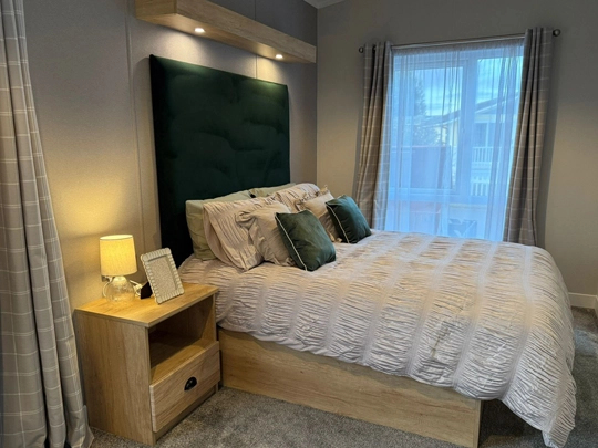 Sunseeker Sensation Main Bedroom - Osea Leisure - Holiday Homes For Sale